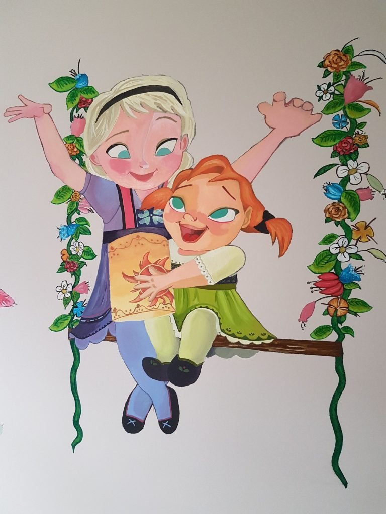 Ana y Elsa Frozen final mural infantil personalizado